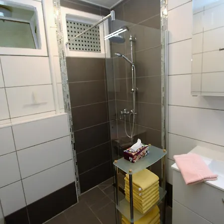 Tatil Evi Sunlit With Jacuzzi In Turracherhohe Turracher Hohe