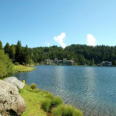 Tatil Evi Sunlit With Jacuzzi In Turracherhohe