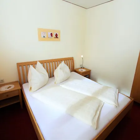 Tatil Evi Sunlit With Jacuzzi In Turracherhohe Turracher Hohe