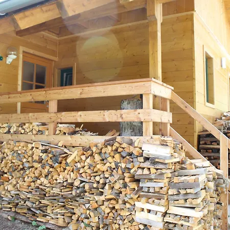 Tatil Evi Sunlit With Jacuzzi In Turracherhohe *