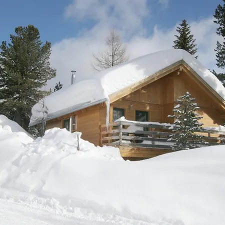 Sunlit With Jacuzzi In Turracherhohe *