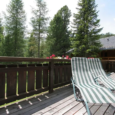 Sunlit With Jacuzzi In Turracherhohe