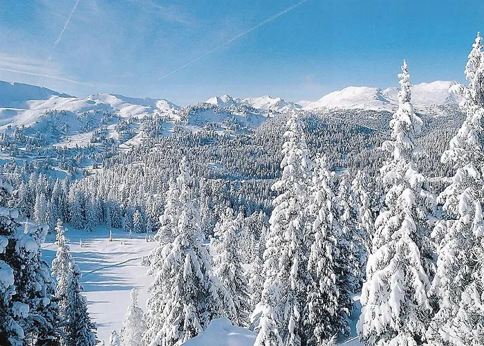 Dom wakacyjny Sunlit With Jacuzzi In Turracherhohe Turracher Hohe