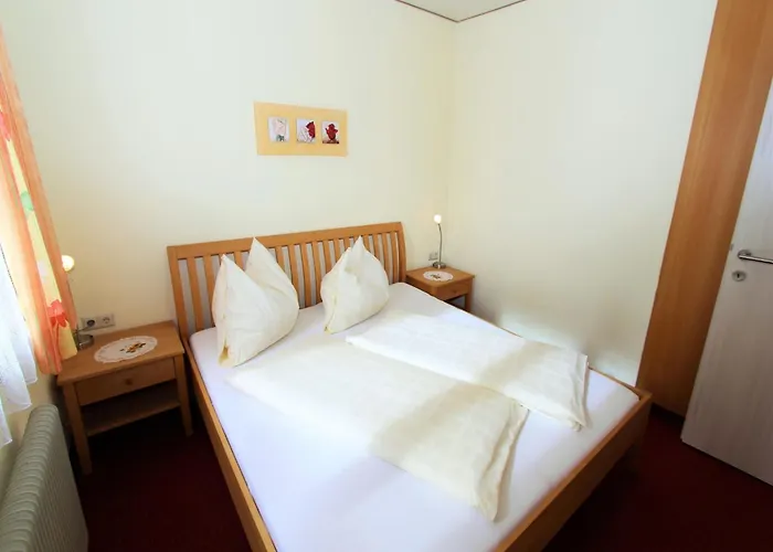 Dom wakacyjny Sunlit With Jacuzzi In Turracherhohe Turracher Hohe