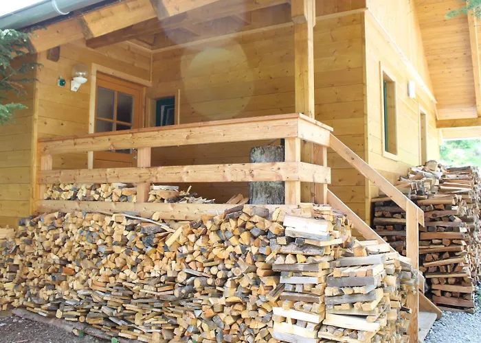 Dom wakacyjny Sunlit With Jacuzzi In Turracherhohe *