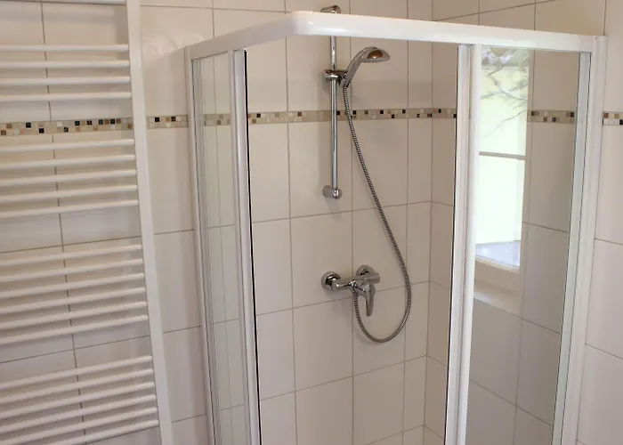 Dom wakacyjny Sunlit With Jacuzzi In Turracherhohe *