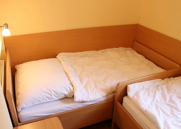 Dom wakacyjny Sunlit With Jacuzzi In Turracherhohe